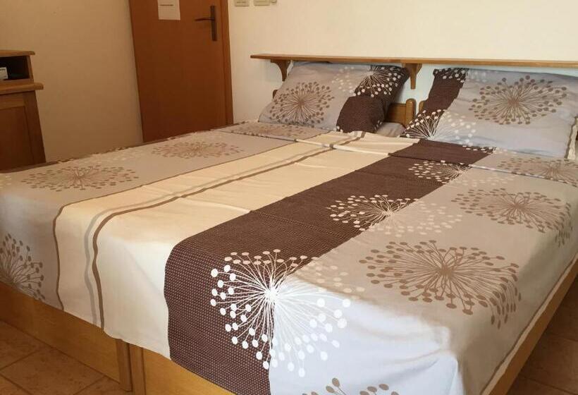 اتاق استاندارد با بالکن, Vera Bed And Breakfast
