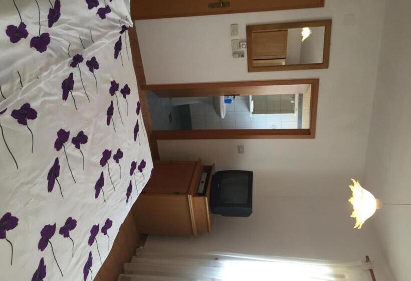 اتاق استاندارد, Vera Bed And Breakfast