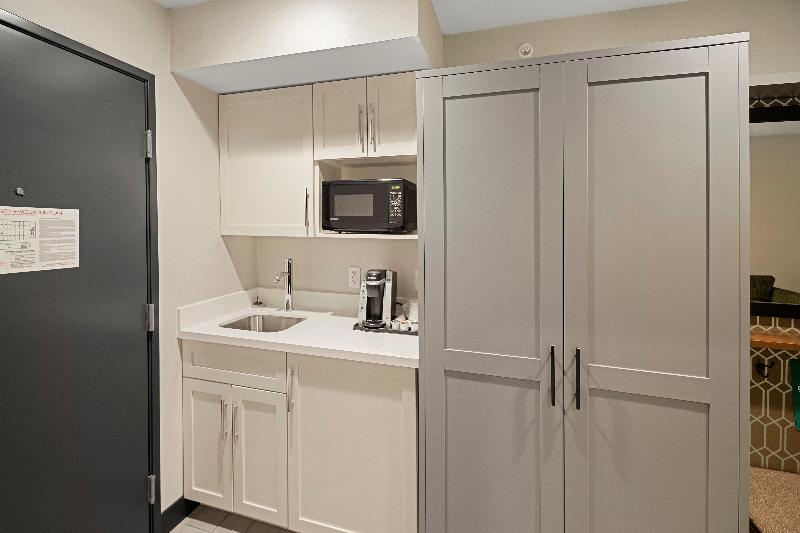 스위트 킹사이즈 침대, Holiday Inn & Suites Decatur Forsyth, An Ihg