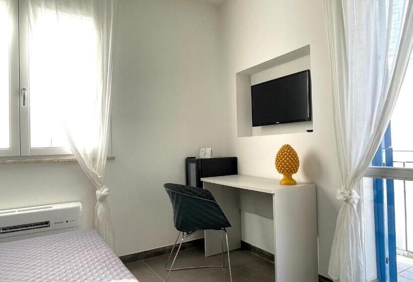 バルコニー付きスタンダードルーム, Cala Azzurra Macari Bed And Breakfast And Holidays House