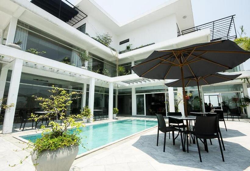 Suite with Terrace, Danang Boutique