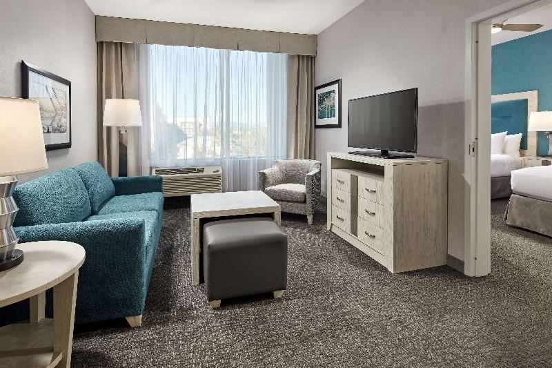 Люкс, Homewood Suites By Hilton Long Beach Airport