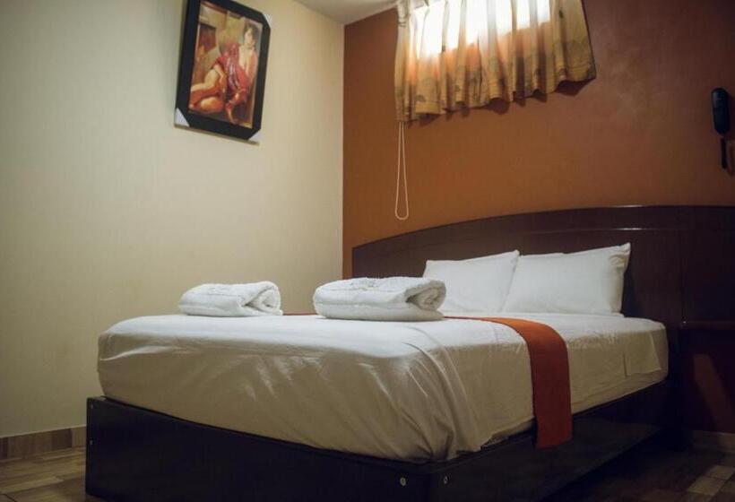 Студия Deluxe, Real Chimbote
