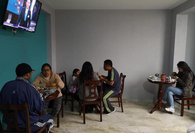 Студия Deluxe, Real Chimbote
