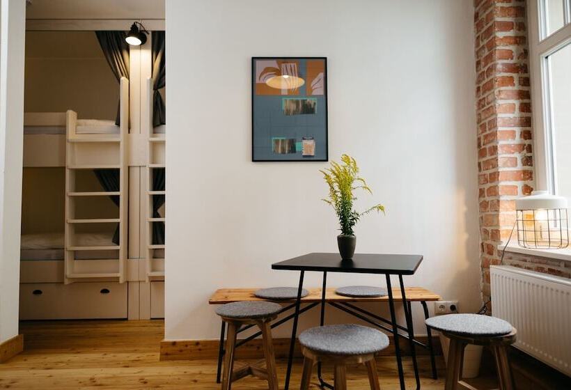 Кровать в Общей Комнате, Hostel Multitude