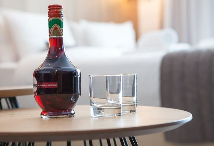Номер Стандарт Боковой Вид на Море, The Blue Ivy Hotel & Suites