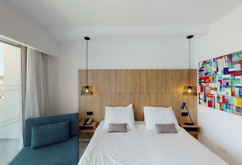 Номер Стандарт Внутренний, The Blue Ivy Hotel & Suites