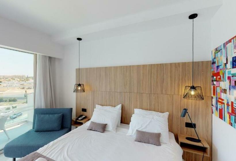 Номер Стандарт Боковой Вид на Море, The Blue Ivy Hotel & Suites