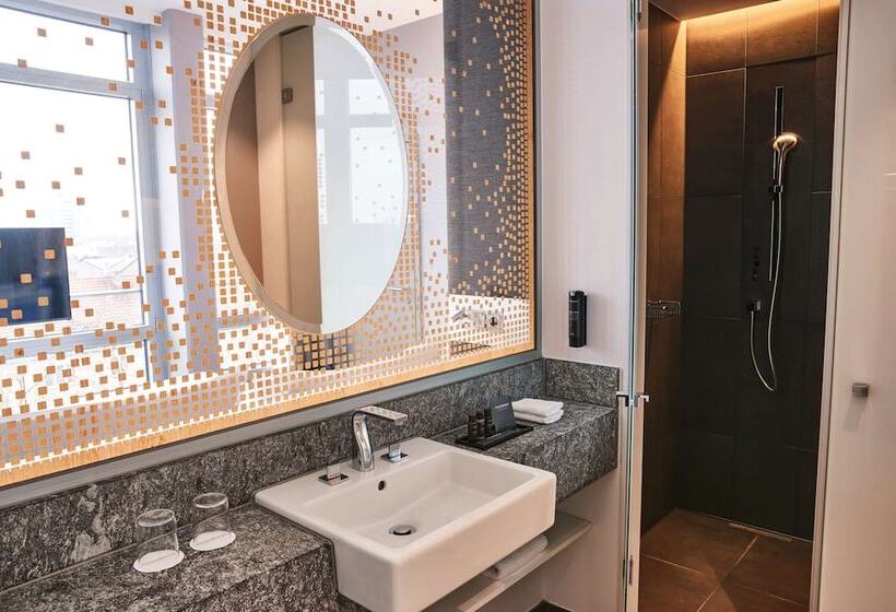 اتاق سوپریور, Steigenberger Hotel München
