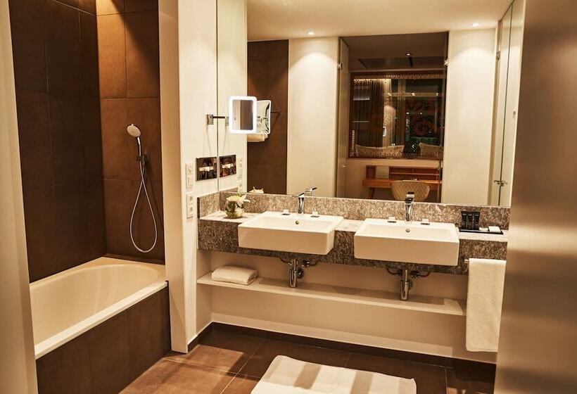 سوییت جونیور, Steigenberger Hotel München