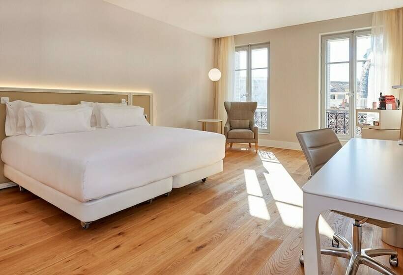 Номер Премиум, NH Collection Marseille