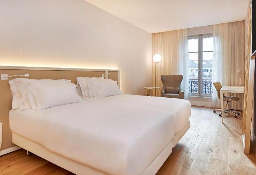 Chambre Standard Communicante, NH Collection Marseille