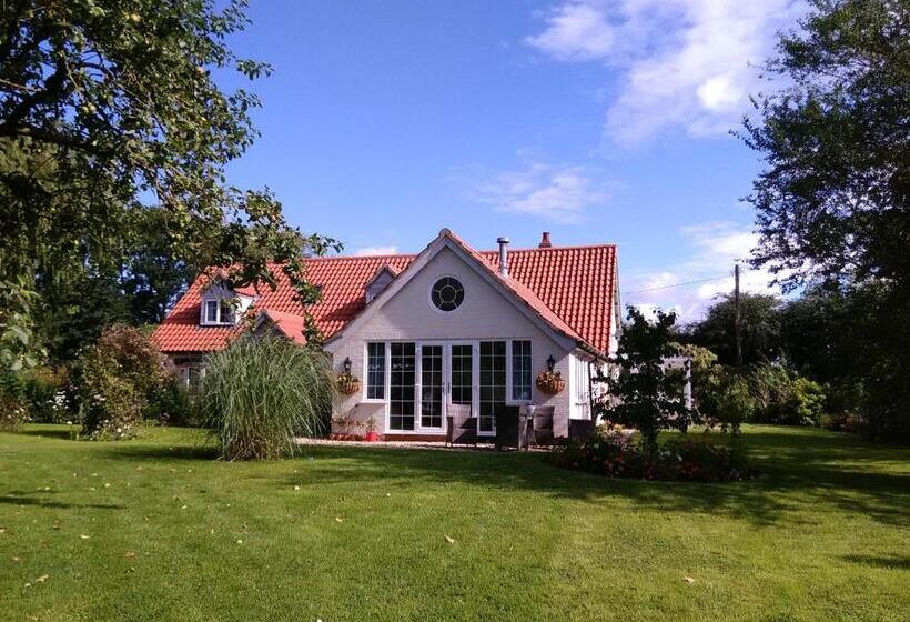 Номер Deluxe, White Cottage B And B