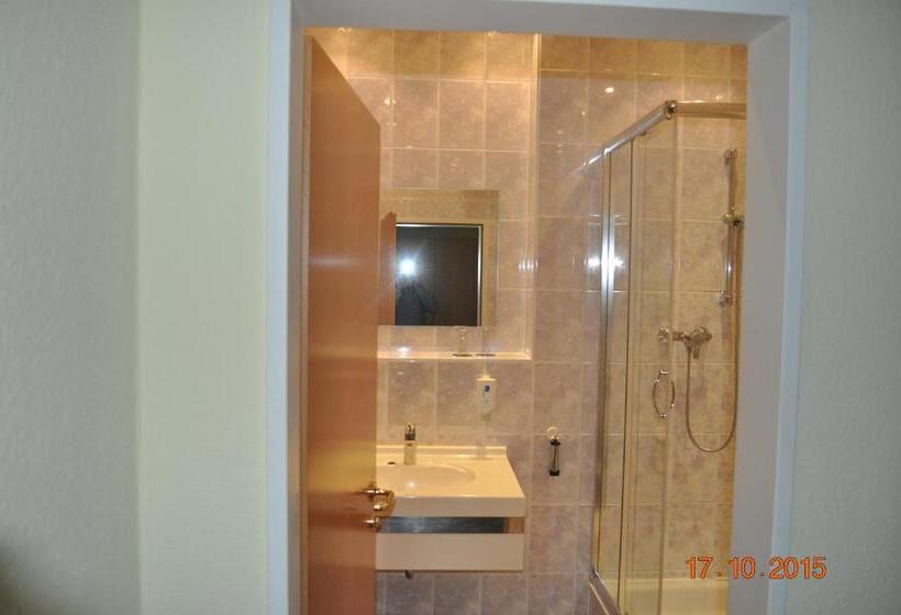 Номер Стандарт с Балконом, Turmhotel Schwedt