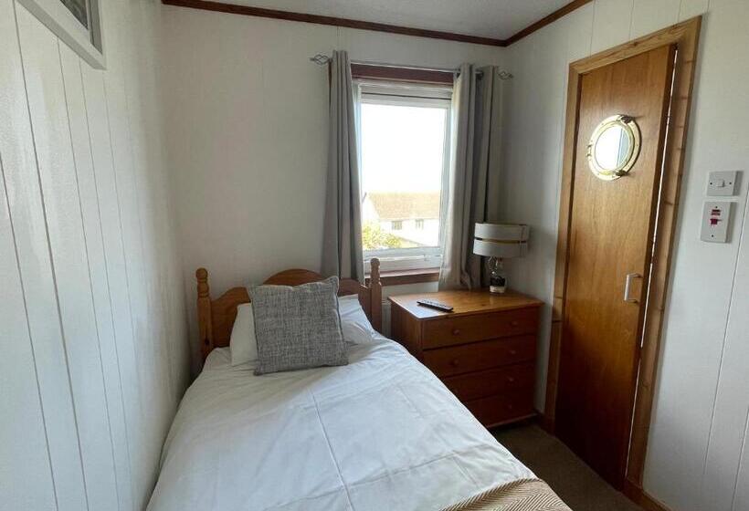 シングルベーシックルーム, Impala Guest House