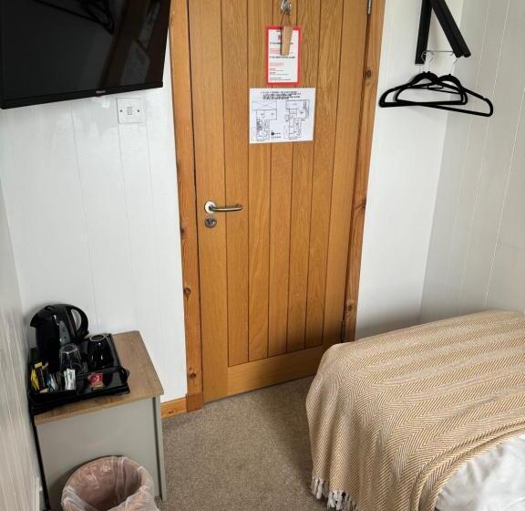 シングルベーシックルーム, Impala Guest House