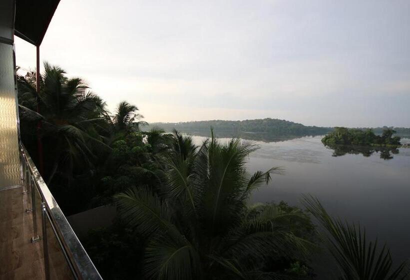 اتاق لوکس با چشم‌انداز دریاچه, Sanu Lagoon Resort & Spa