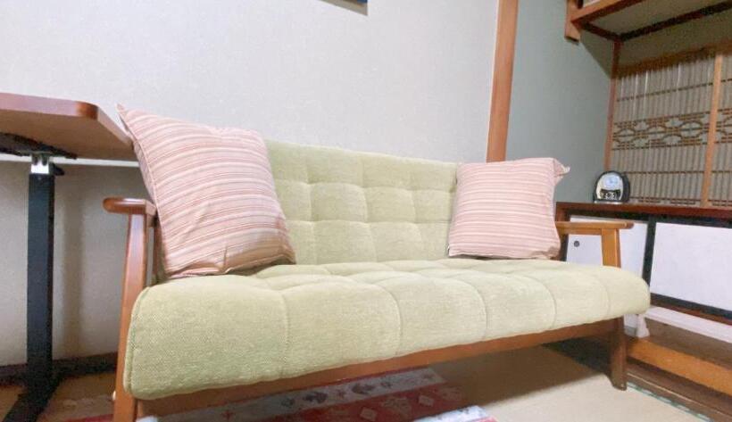 اتاق استاندارد با چشم‌انداز باغ, Ryokan Sansui