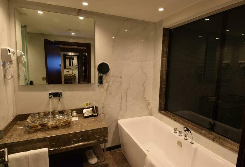 Люкс, Paradise Elite Hotel Al Tahlia Jeddah