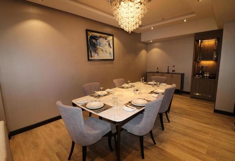 Люкс, Paradise Elite Hotel Al Tahlia Jeddah