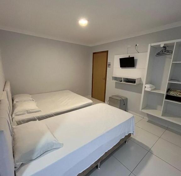 Трехместный Номер Стандарт с Балконом, Vitória Hotel   Guaíra Pr