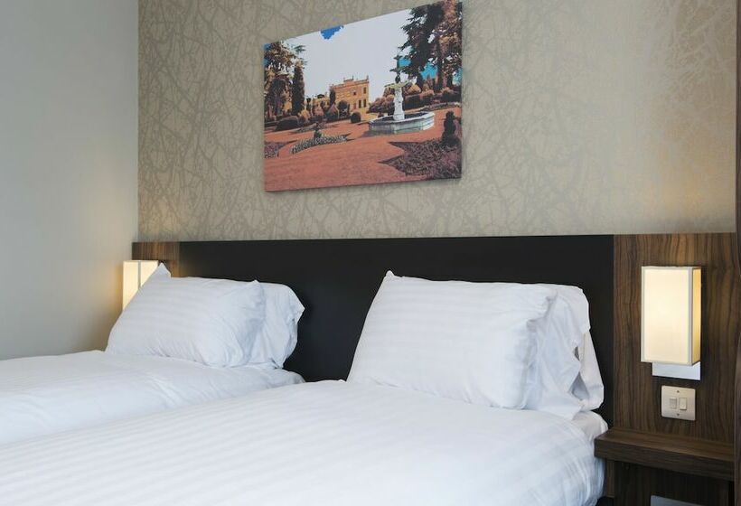 Номер Стандарт, Crown, Droitwich By Marston's Inns