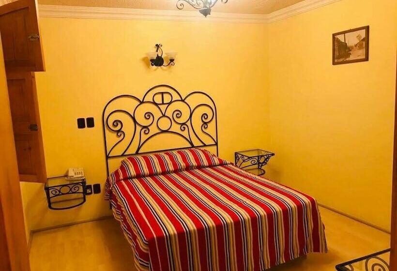 スタンダードルーム, Villa De Cortez