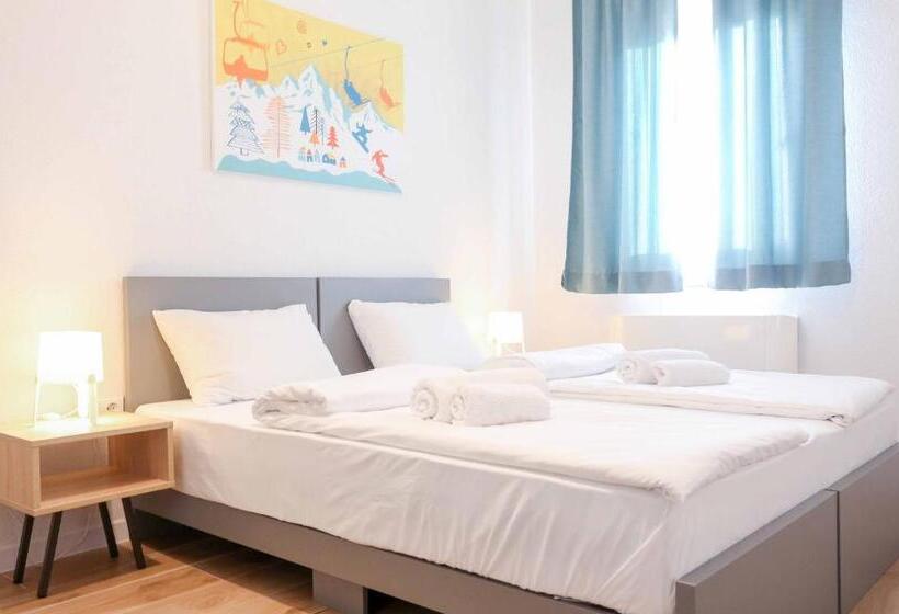 اتاق استاندارد با سرویس بهداشتی مشترک, Hostel Kucha