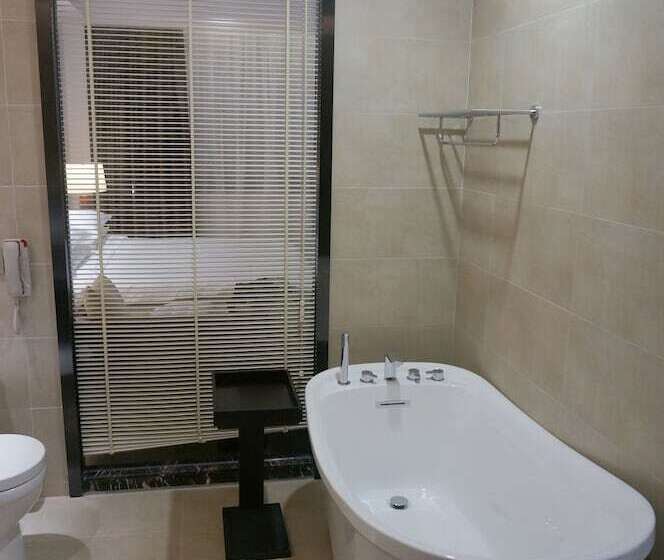 Chambre Deluxe, Atlantic Lumley