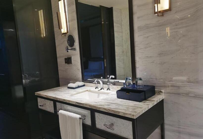 اتاق اجرایی با تخت بزرگ, Primus Hotel Wuhan Hannan