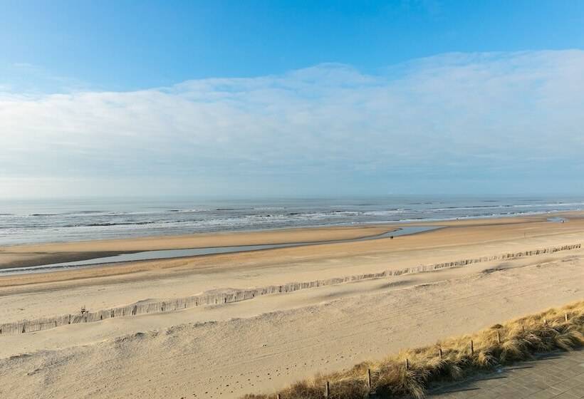 Deluxe Studio, Beachhouse