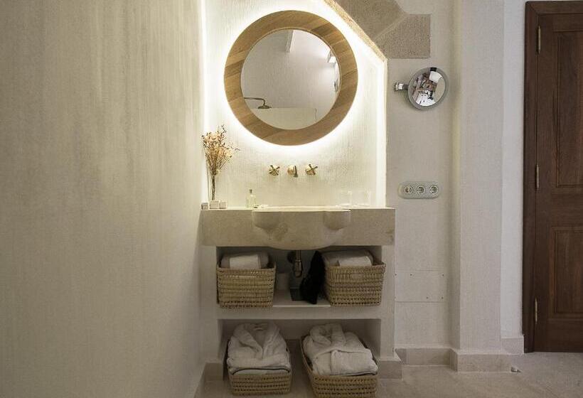 Люкс Повышенной Комфортности, S Hotelet D Es Born   Suites & Spa