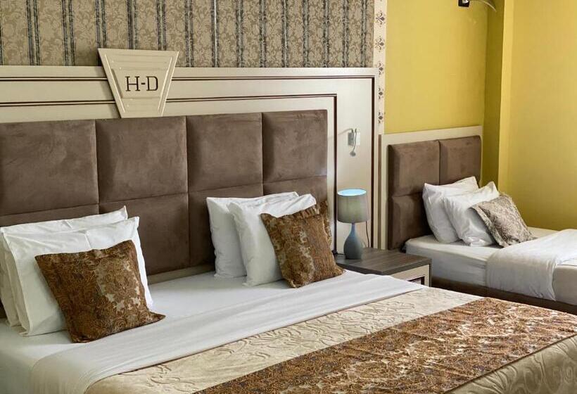 غرفة عائلية, Deluxe