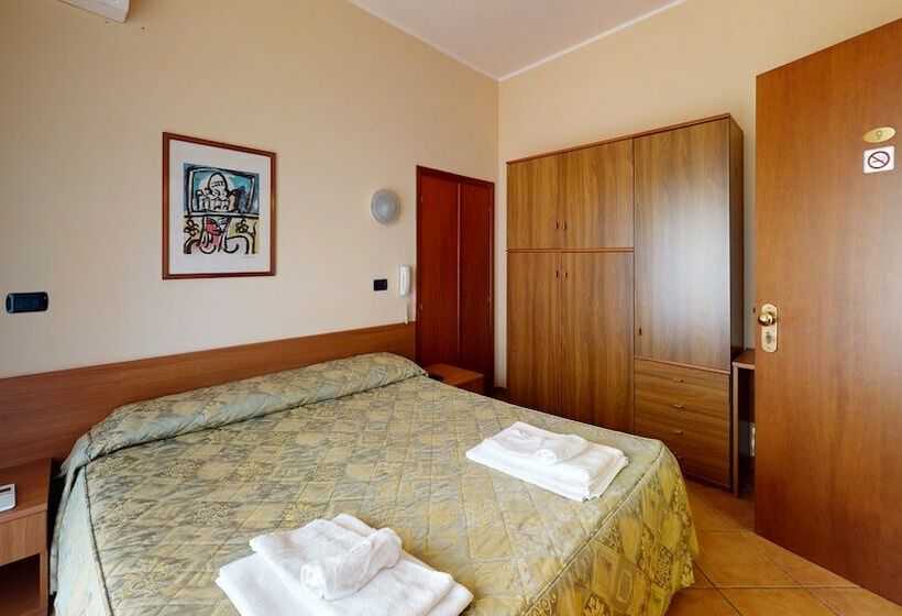 Номер Стандарт, Residence Mirafiori