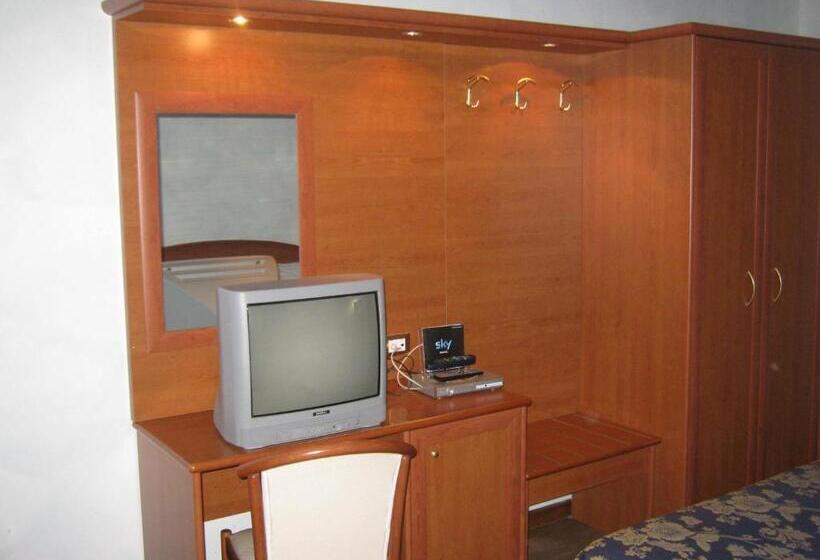 Quarto Estandar, Villa D'evoli