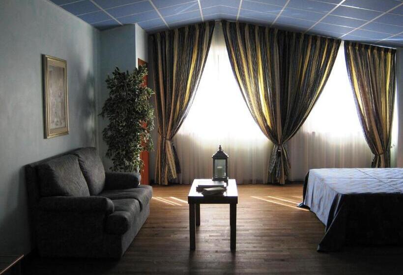 Полулюкс Повышенной Комфортности, Villa D'evoli