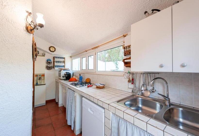 ２ベッドルームハウス, Guest House Villa Verde   Short Term Room Rentals