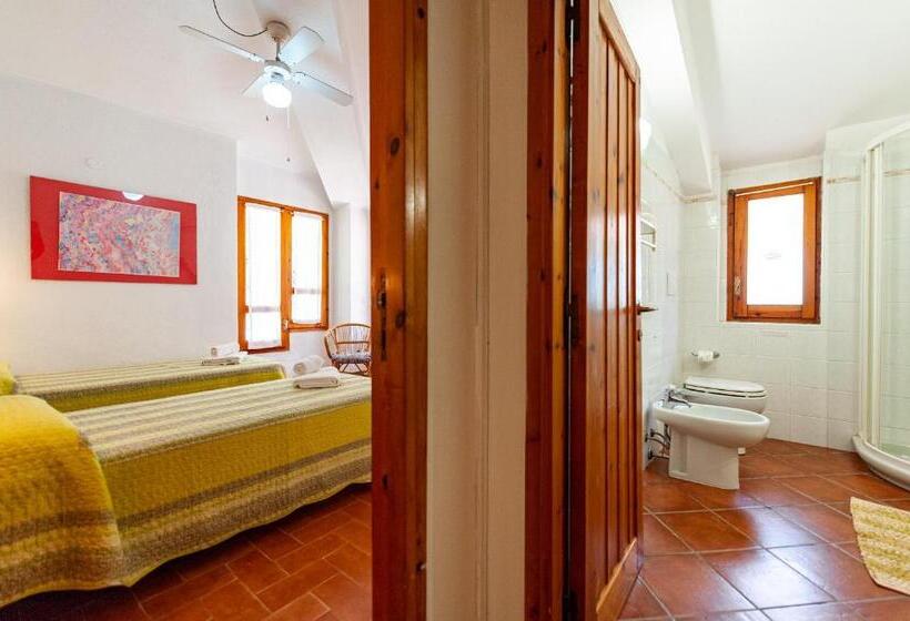 ２ベッドルームハウス, Guest House Villa Verde   Short Term Room Rentals