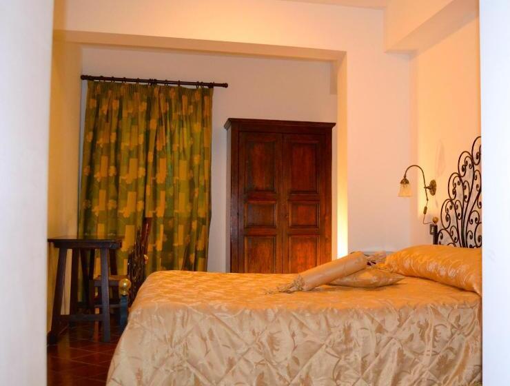 Quarto Triplo Estandar, Bucaneve
