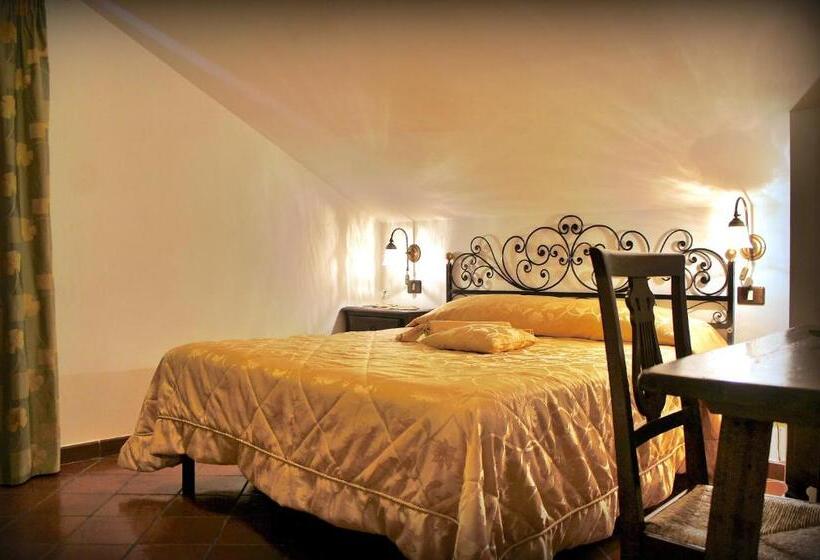 Quarto Ático, Bucaneve