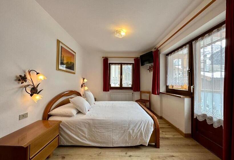 Четырехместный Номер Стандарт с Балконом, B&b Cèsa Planber Mountain View Ski In Ski Out