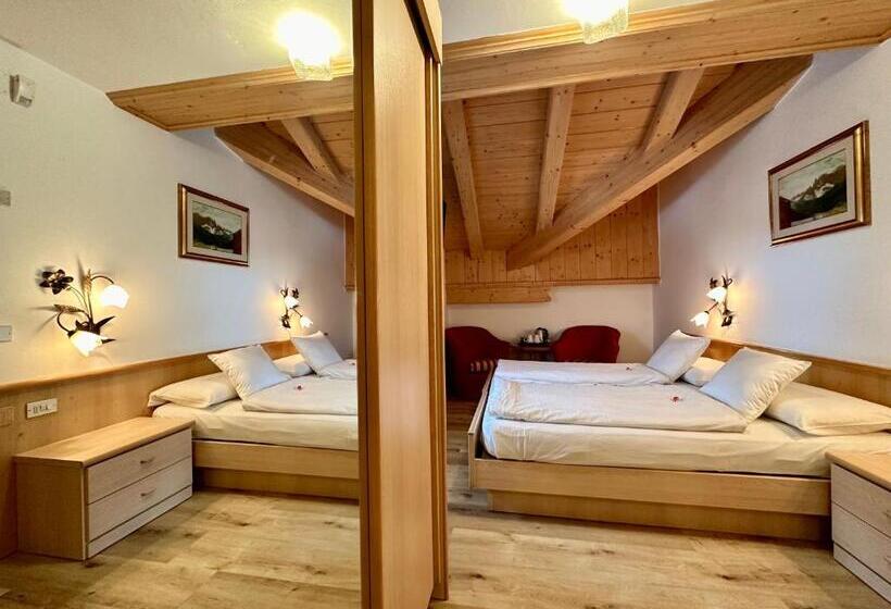 Номер Стандарт с Балконом, B&b Cèsa Planber Mountain View Ski In Ski Out