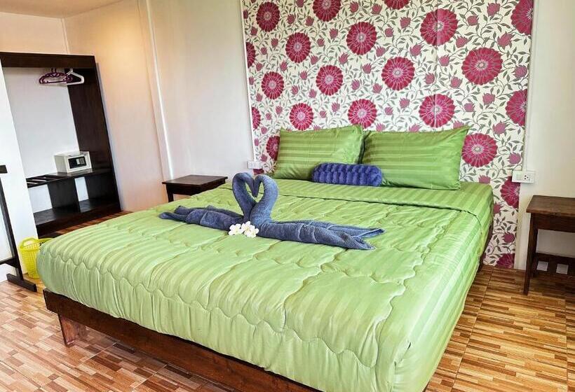 Номер Deluxe Вид на Море с Балконом, Cottage Hill At Lanta