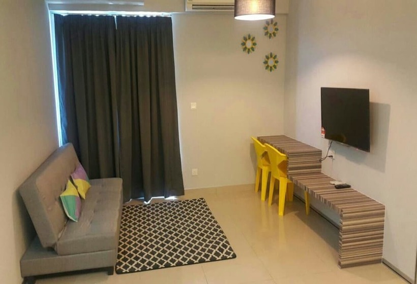 سوئیت خانواده 2 خوابه, De Houz   Trefoil Setia Alam Home Stay