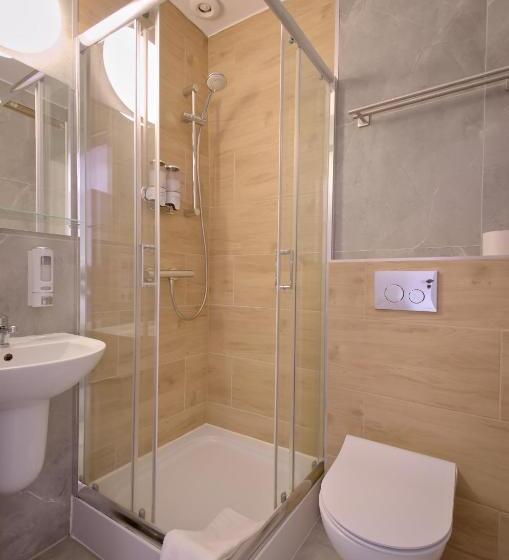 Habitación Estándar, Sezam