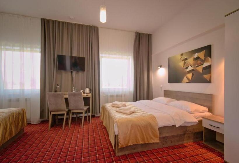 Habitación Triple Estándar, Sezam