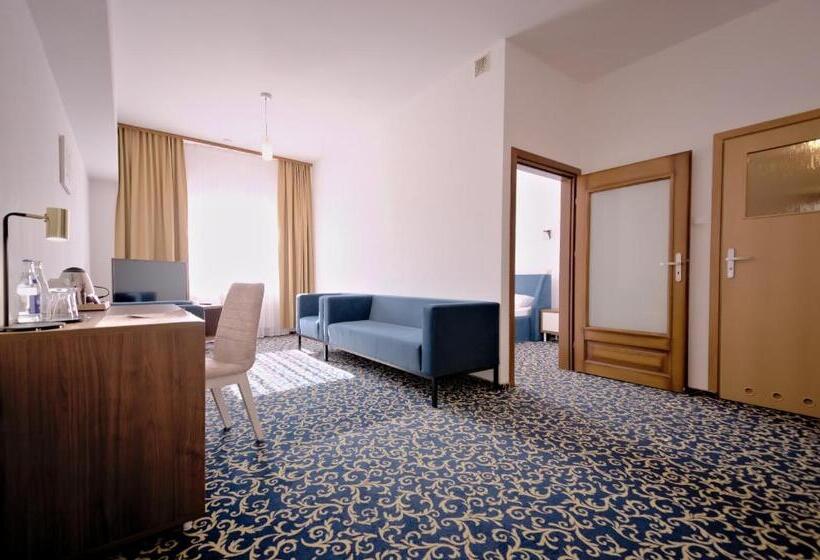 Апартаменты Deluxe 1 Спальня, Sezam