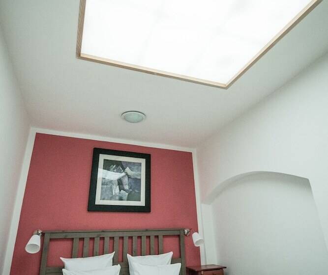 اتاق استاندارد, Charles Bridge Hostel & Apartments