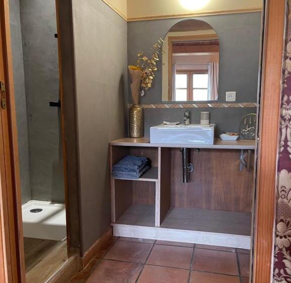 اتاق استاندارد, Chambres D Hôtes Barraconu