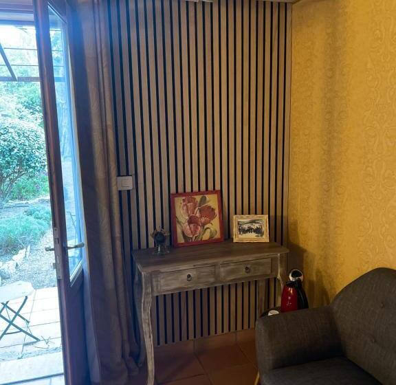 اتاق استاندارد, Chambres D Hôtes Barraconu